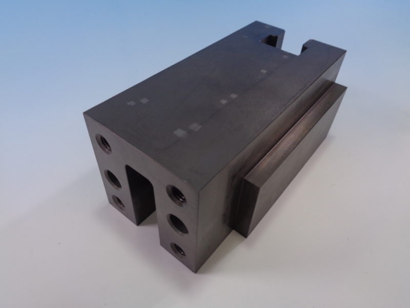 ホルダープレート